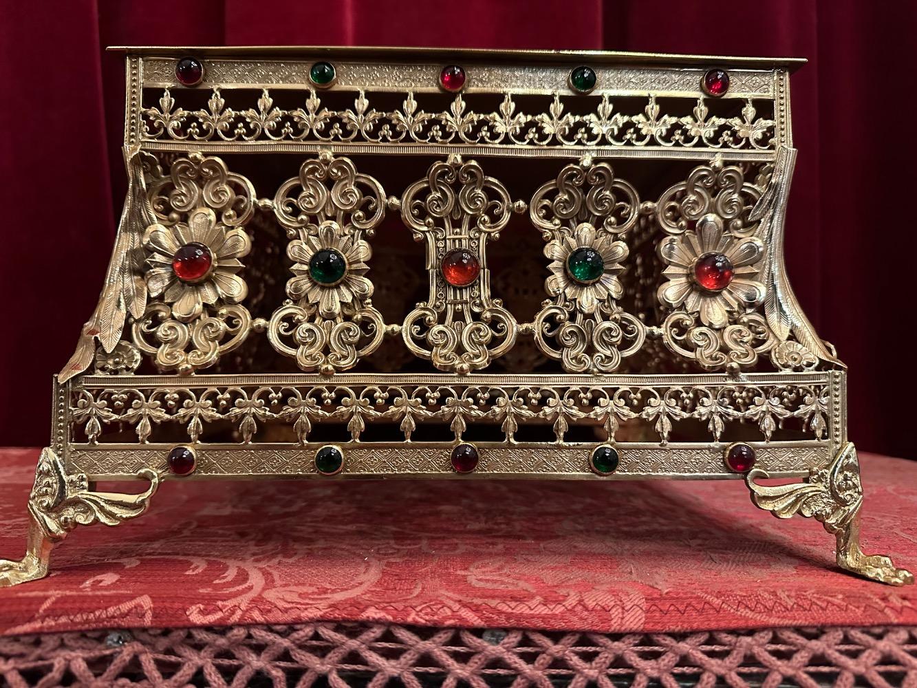 1 Romanesque - Style Tabor