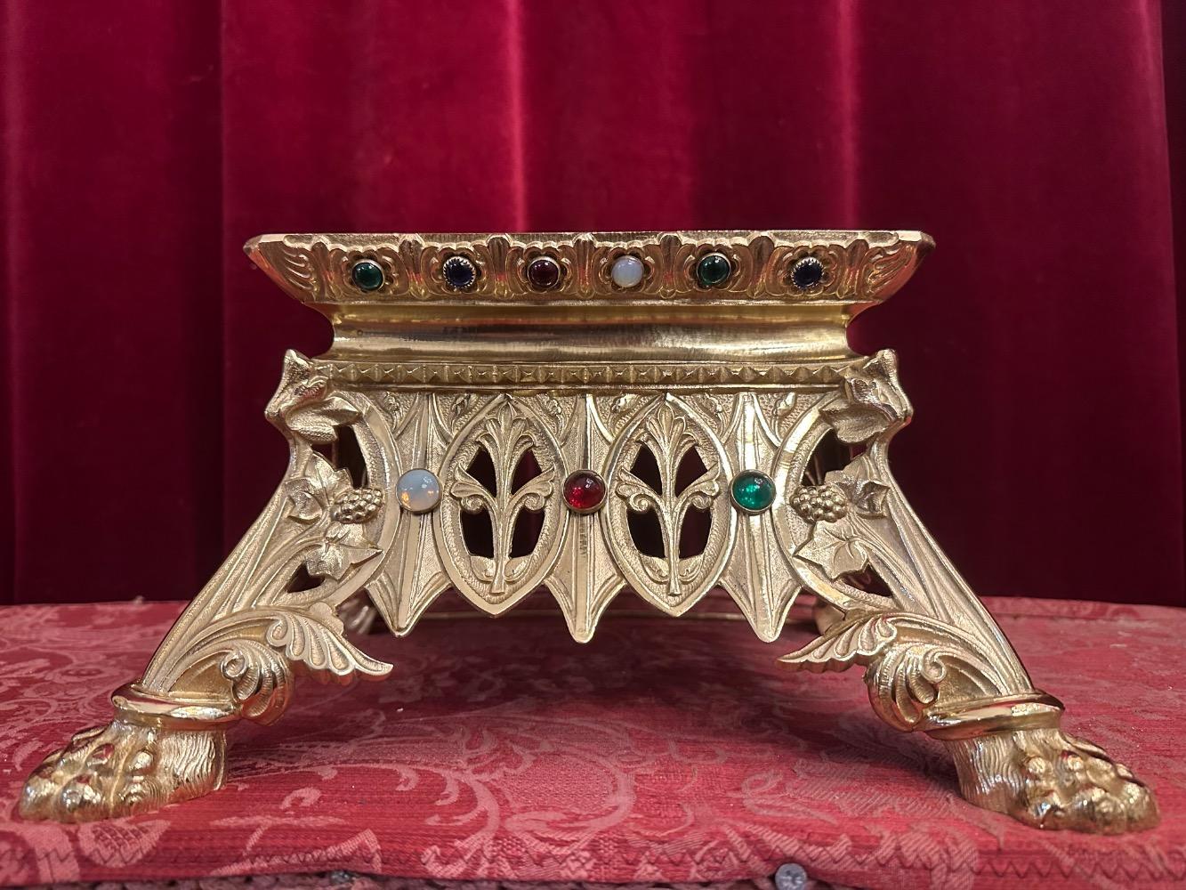 1 Romanesque - Style Tabor