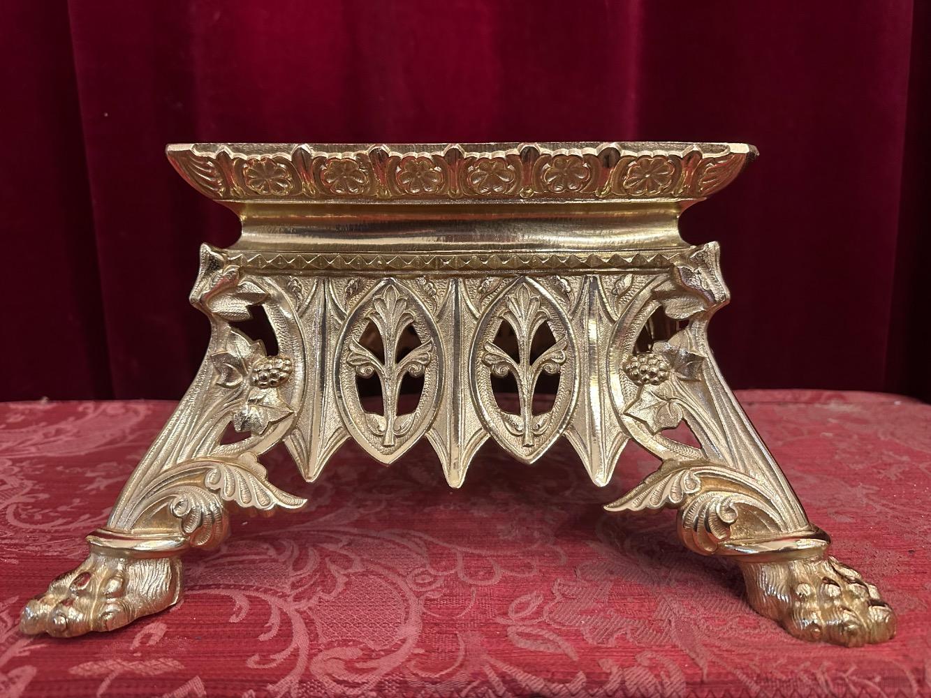 1 Romanesque - Style Tabor