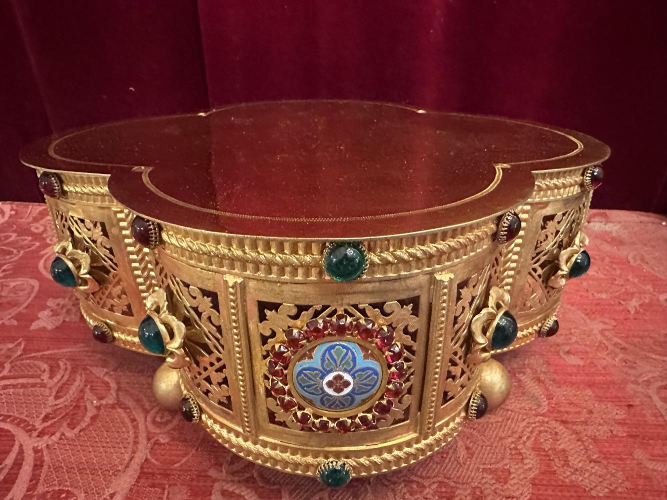 1 Romanesque - Style Tabor
