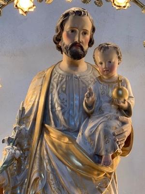 Rose - Bow With St. Joseph Statue. Height Joseph : 145 Cm. en Brass / Polished / New Varnished / Plaster Polychrome, Belgium and France 19th century