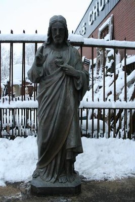 Sacred Heart Statue en CAST IRON, France 19th century