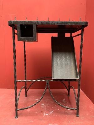 Sacrifice Table en Iron, Belgium 19th century