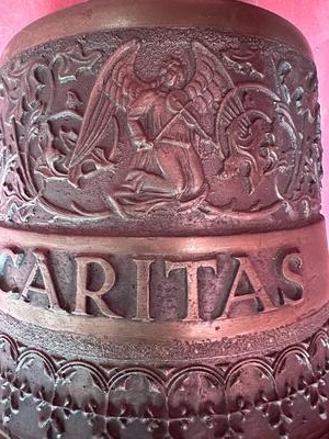 Sacristy Bell en Hand Forged - Iron Wall Bracket / Bronze Bell, Netherlands  19 th century