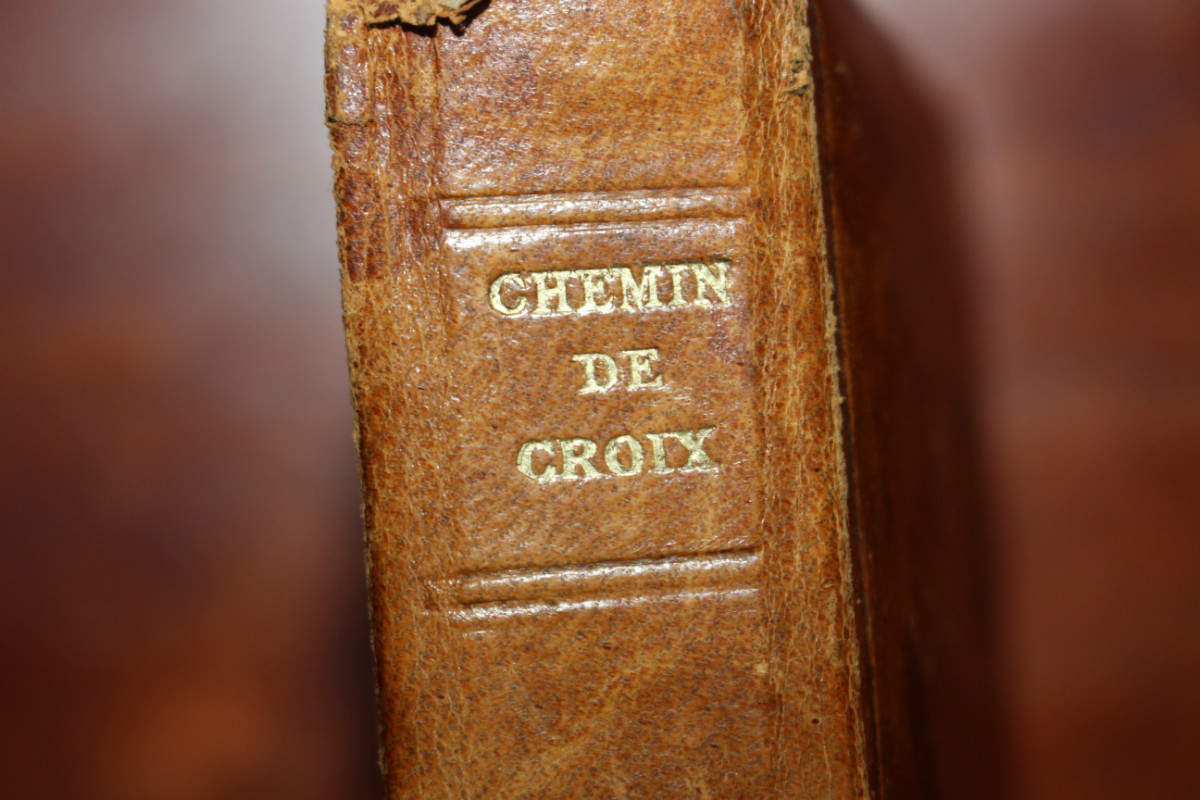 1  Small Series Stations Of The Cross To Travel