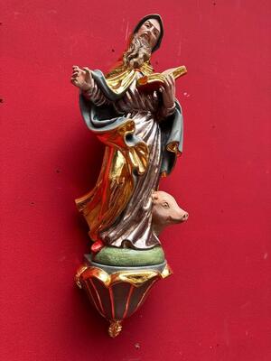 St. Anthony Abbot Sculpture With Hanging Pedestal en Carved - Wood / Polychrome / Gold Leaf Covered, Southern Germany 20 th century