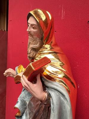 St. Anthony Abbot Sculpture With Hanging Pedestal en Carved - Wood / Polychrome / Gold Leaf Covered, Southern Germany 20 th century