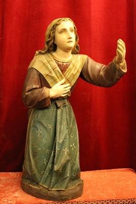 St. Bernadette Statue en fully hand-carved wood  polychrome , Italy 20th century ( anno 1915 )