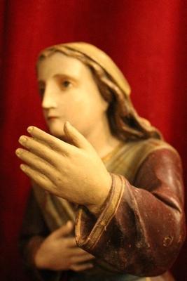 St. Bernadette Statue en fully hand-carved wood  polychrome , Italy 20th century ( anno 1915 )