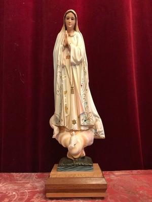 St. Fatima Statue en Plaster Polychrome, France 21th century