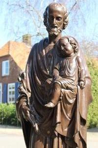 St. Joseph Statue en Cast Iron, France 19th century