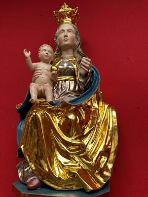 St. Mary & Child Sculpture With Hanging Pedestal en Carved - Wood / Polychrome / Gold Leaf Covered, Southern Germany 20 th century