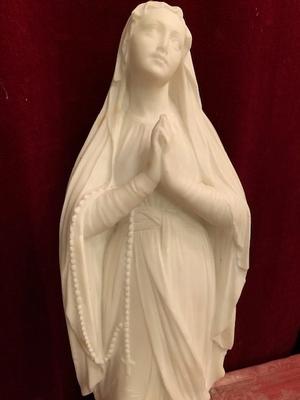 St. Mary Lourd Statue en Alabaster / Marble, Belgium 19th century