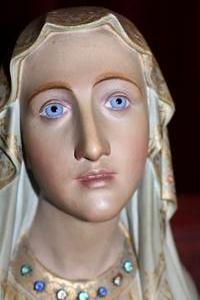 St. Mary Lourdes Statue en PLASTER POLYCHROME GLASS EYES, Belgium 19th century