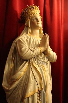 St. Mary Lourdes Statue en Terra-Cotta polychrome, France 19th century ( anno 1875 )