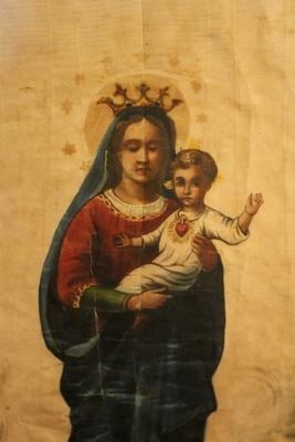 St. Mary Painted On Silk en Silk / Glass, 19th century