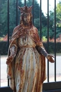 St. Mary Statue en CAST IRON, France 19th century