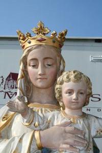 St. Mary Statue en Terra-Cotta, France 19th century