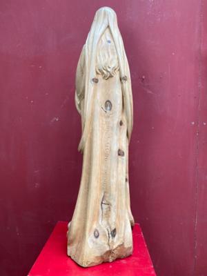 St. Mary Statue By Franz Bernardi en Hand - Carved Wood , Ortisei Italy 20 th century