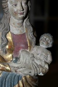 St. Mary With Child en wood polychrome, 18 th century