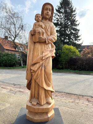 St. Mary With Child  en Hand - Carved Wood , 20 th century ( Anno 1950 )