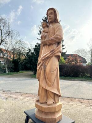 St. Mary With Child  en Hand - Carved Wood , 20 th century ( Anno 1950 )