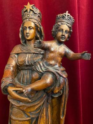 St. Mary With Child  en Oak wood, France 19 th century