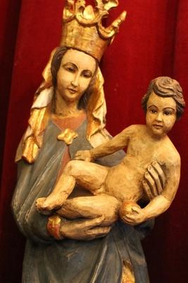 St. Mary With Child en hand-carved wood polychrome, Southern Germany 20th century