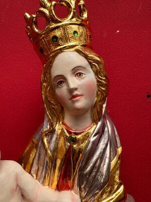 St. Mary With Child Sculpture With Hanging Pedestal. en Carved - Wood / Polychrome / Gold Leaf Covered, Southern Germany 20 th century