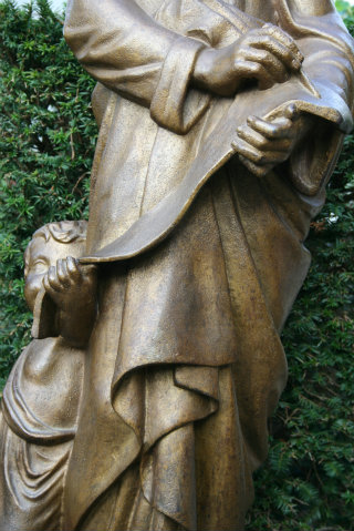 1  St Mattheus Statue