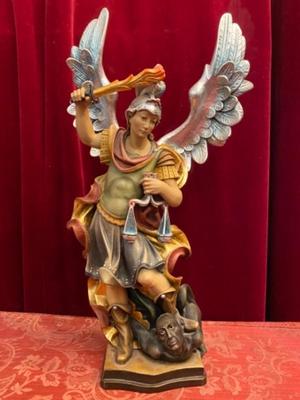 St. Michael Statue  en hand-carved wood polychrome, Southern Germany 20th Century