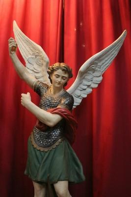 St. Michael Statue en plaster polychrome, France 19th century ( anno 1890 )