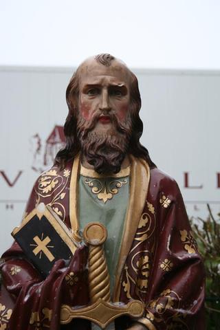 1  St. Paulus Statue.