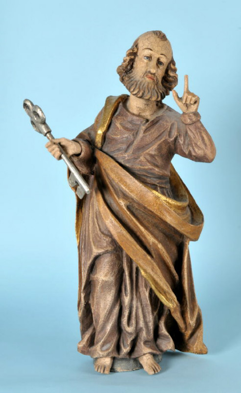 1  St. Petrus Statue.