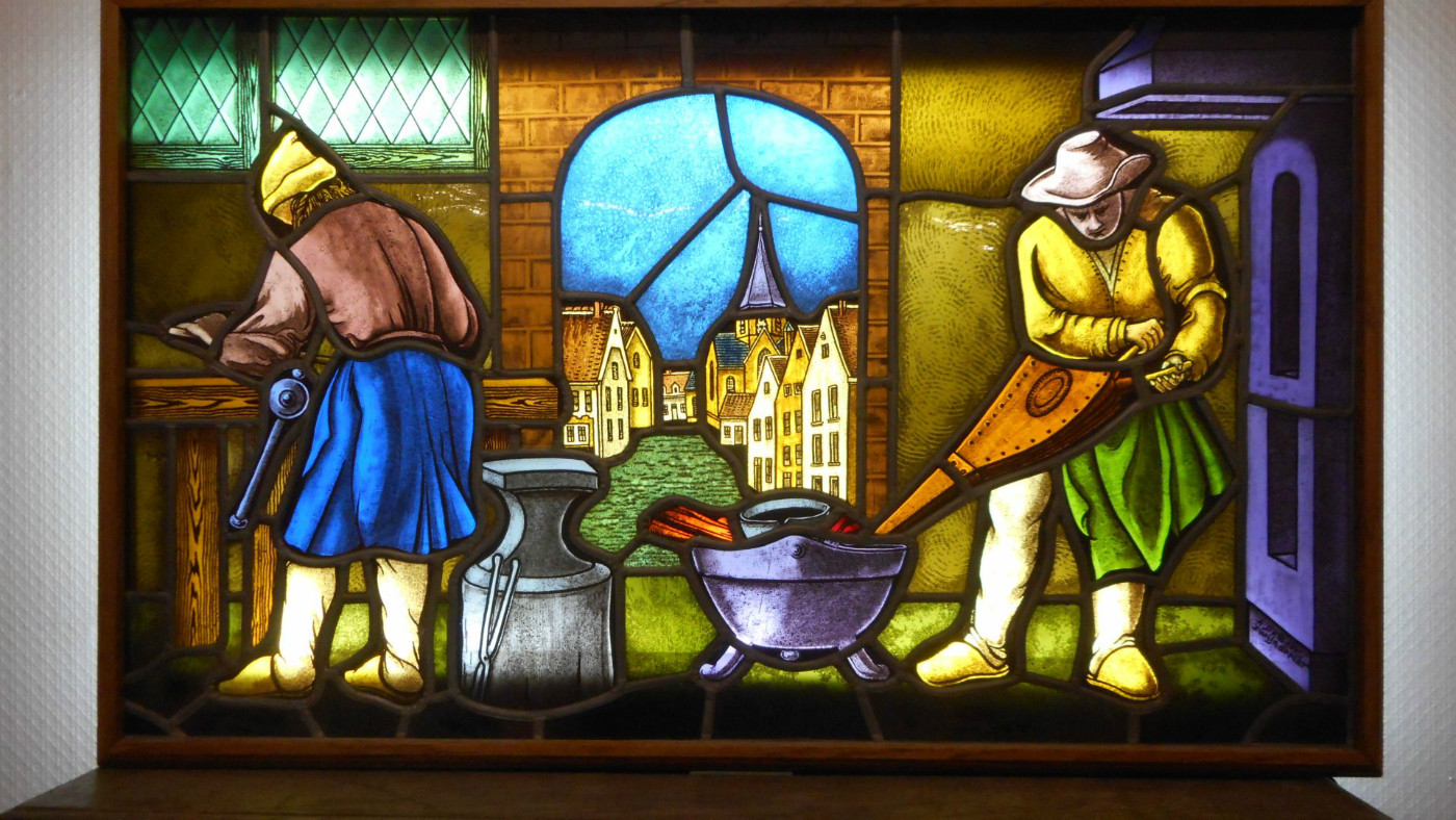 1  Stained Glass Window. Signed : A. De Beer Zwijndrecht. Armand De Beer : Melsele 1913 - 1995.