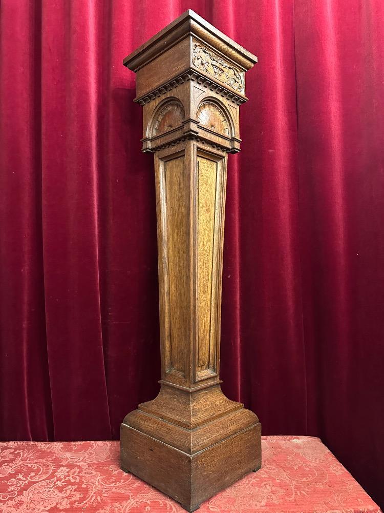 1  Standing Pedestal