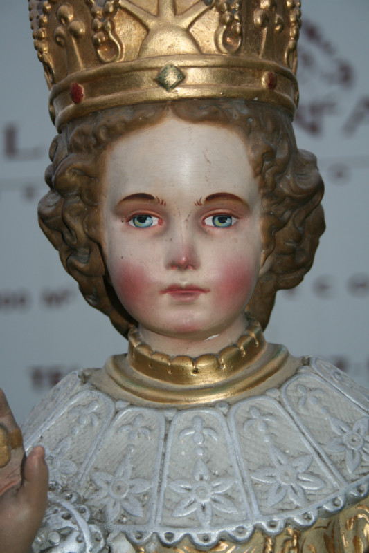 1  Statue Infant / Jesus Of Praque