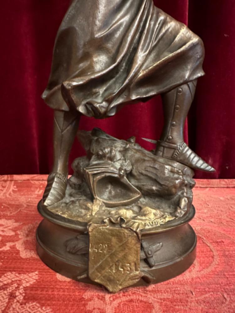 1  Statue Jeanne D'Arc