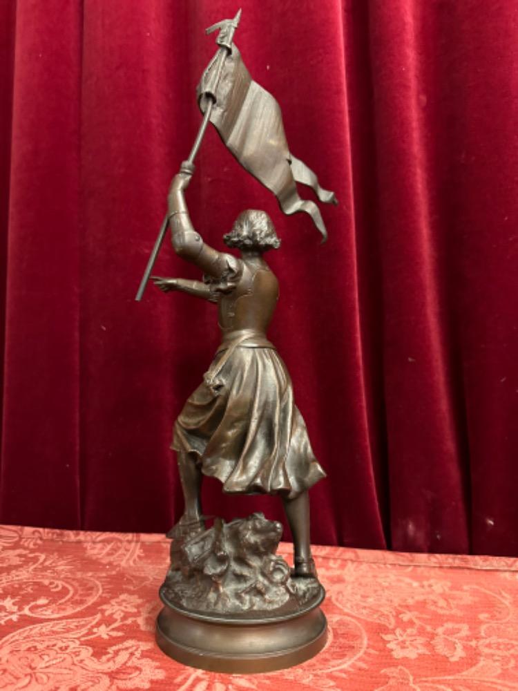 1  Statue Jeanne D'Arc