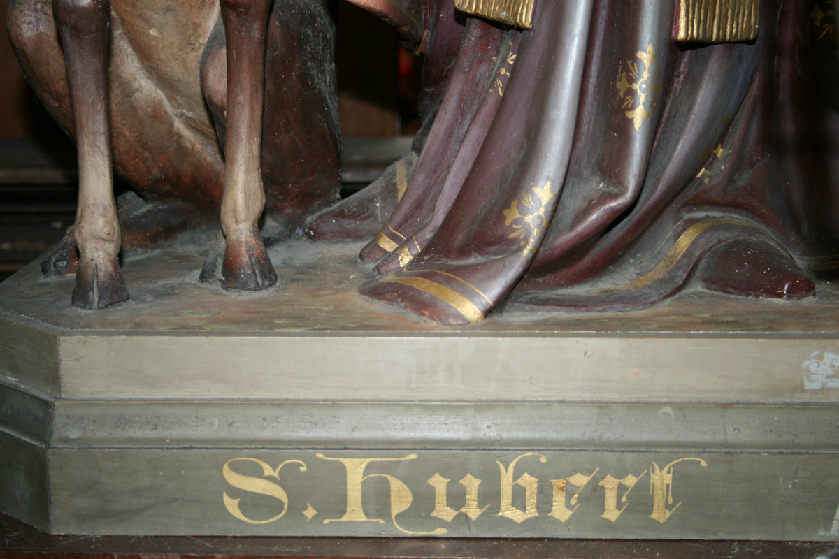 1  Statue St. Hubertus