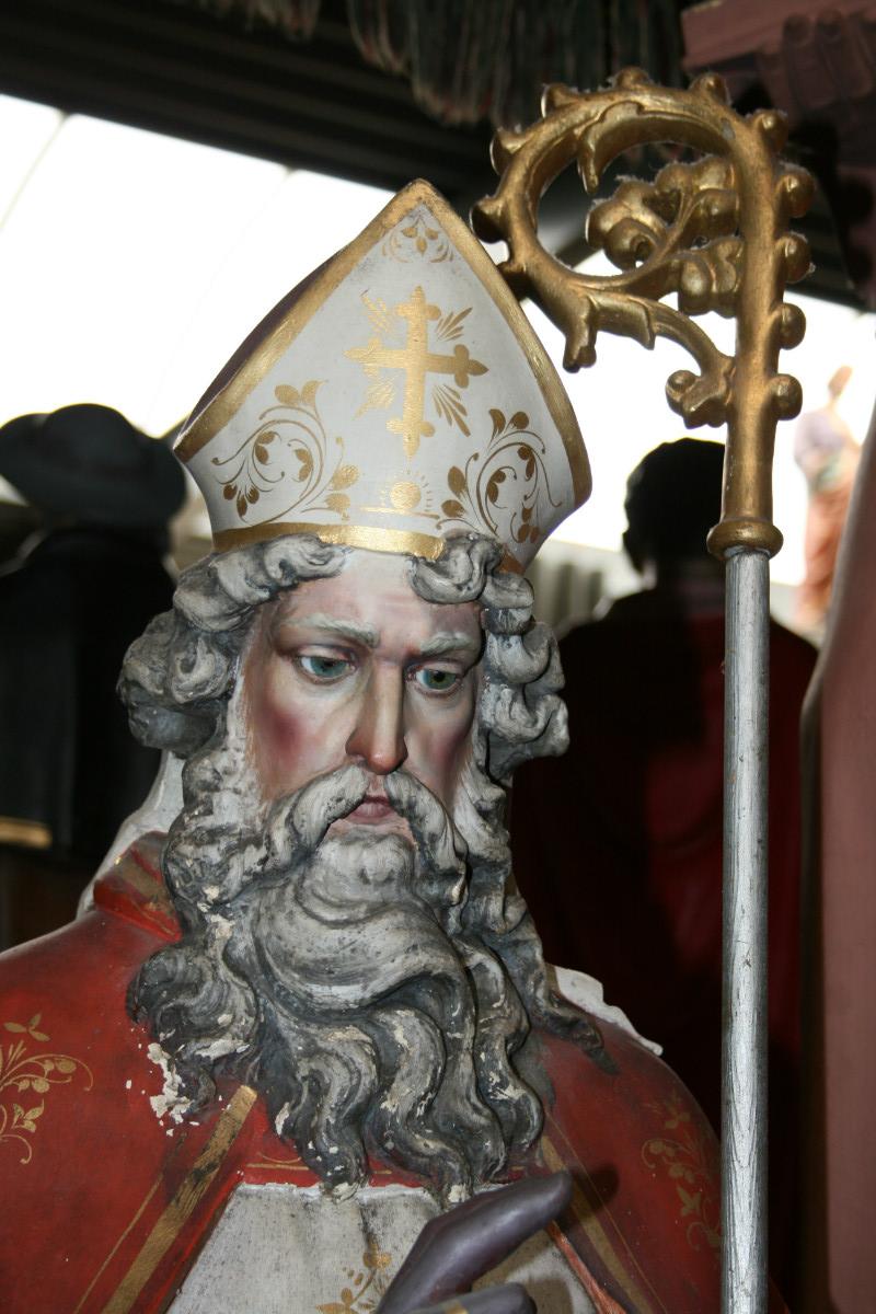 1  Statue St. Hubertus