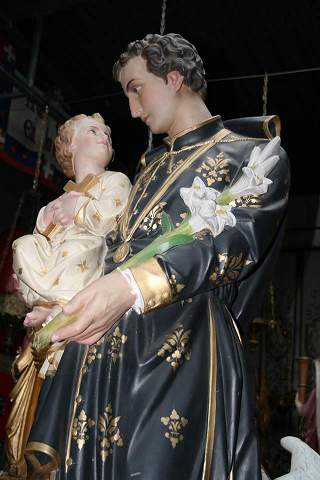 1  Statue St. Stanislaw Kostka