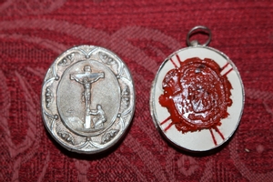 Theca Originally Sealed Relic Of St. Sancti Hilarii Episcopi en full silver, Italy 19th century ( 1820)