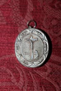 Theca Originally Sealed Relic Of St. Sancti Hilarii Episcopi en full silver, Italy 19th century ( 1820)