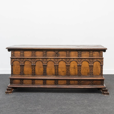 Trunk en Wood, Southern Germany 18th century