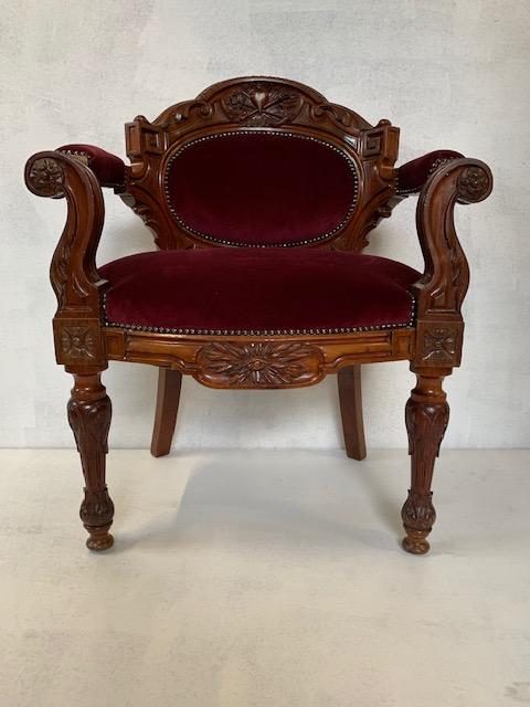 1  Unique Rectory-Seat For Dutch Vicar / Hand-Carved Wood / Red Velvet