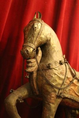 Unusual Antique Hand Carved Wooden Pagent Horse With Brass And Copper Overlay.  Adorned With Decorative Tassels, Chains And Engraved Work  Throughout en Wood / Brass / Copper, Tibet ?