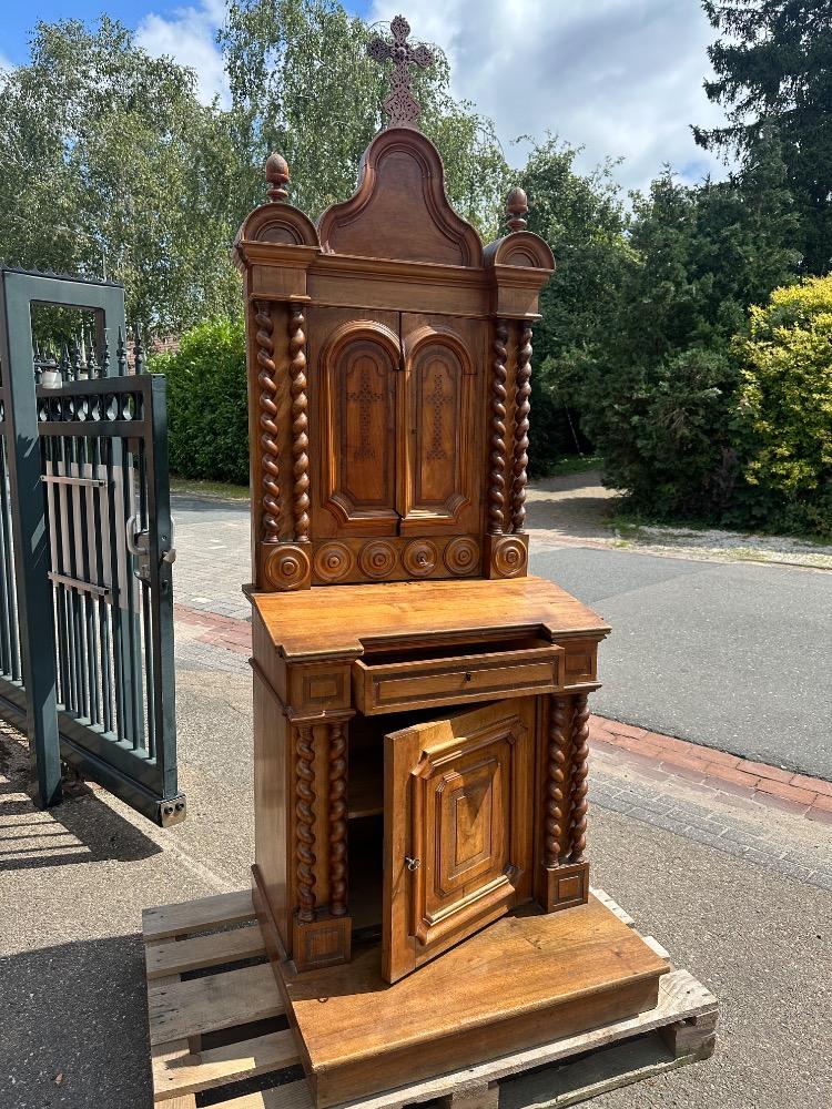 1  Very Rare Exceptional Devotional Cabinet With Relics - Reliquaries