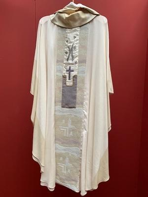 Vestment