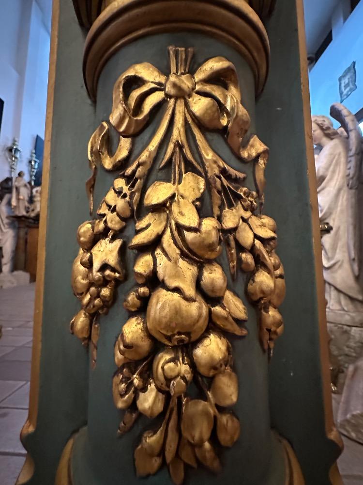 1  Wall Stand With Statue St. Mary